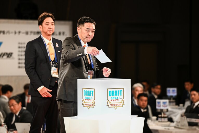 【2024ドラフト会議】最後はセ・リーグ優勝を果たした巨人・阿部監督　©︎Nanae Suzuki