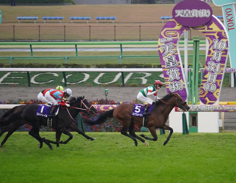 天皇賞・秋ではコントレイルら古馬強豪を抑えての一着に輝いたエフフォーリア　©Satoshi Hiramatsu