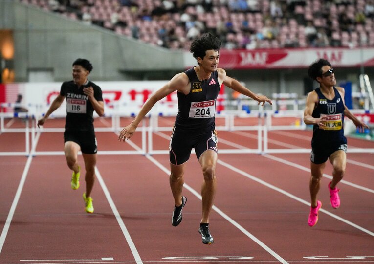 195cmの恵まれたフィジカルと繊細なハードリングを両立させ、「イチかバチか」を決勝の大舞台で決めてみせた　©Satoshi Wada