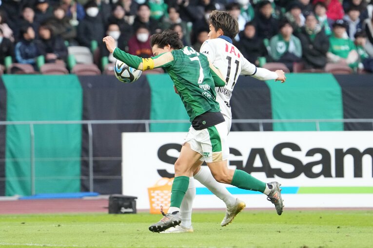 森田晃樹がハンドをとられたシーン　©Masashi Hara