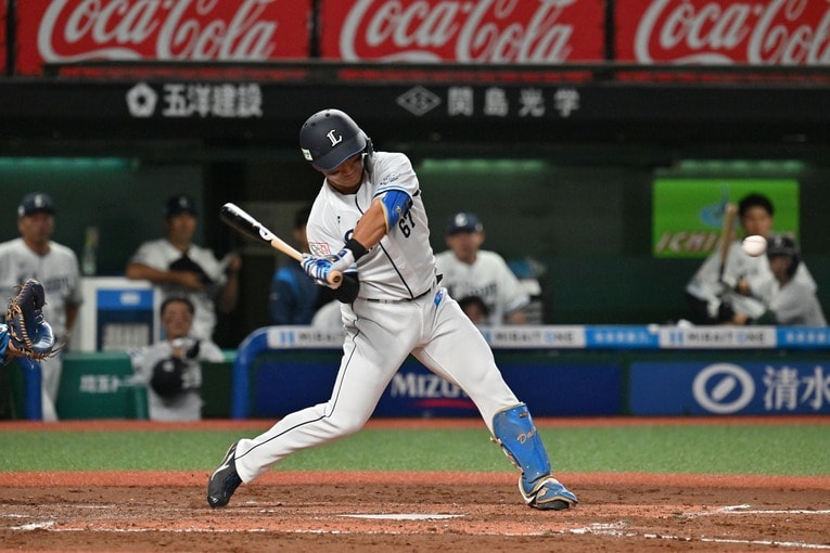 昨季途中にソフトバンクから加入した野村大樹　©Hideki Sugiyama