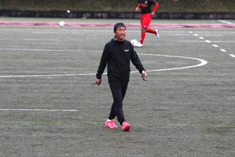 プロのレベルを知る福重良一監督にとっても鎌田大地は“規格外”の存在だった　©Number Web