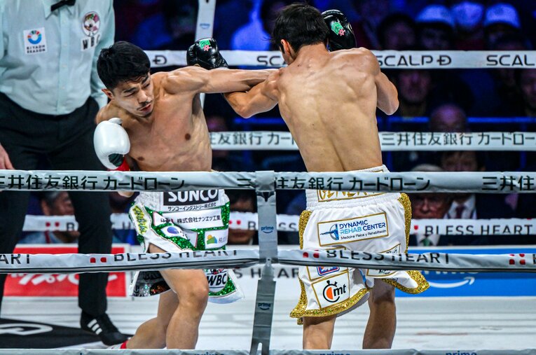 28戦全勝の挑戦者クエジャルを下し無傷の30連勝を飾った王者・中谷潤人。王者と挑戦者の勝敗を分けた決定的な差とは…元世界王者の飯田覚士氏が徹底解説した ／ photograph by Takuya Sugiyama
