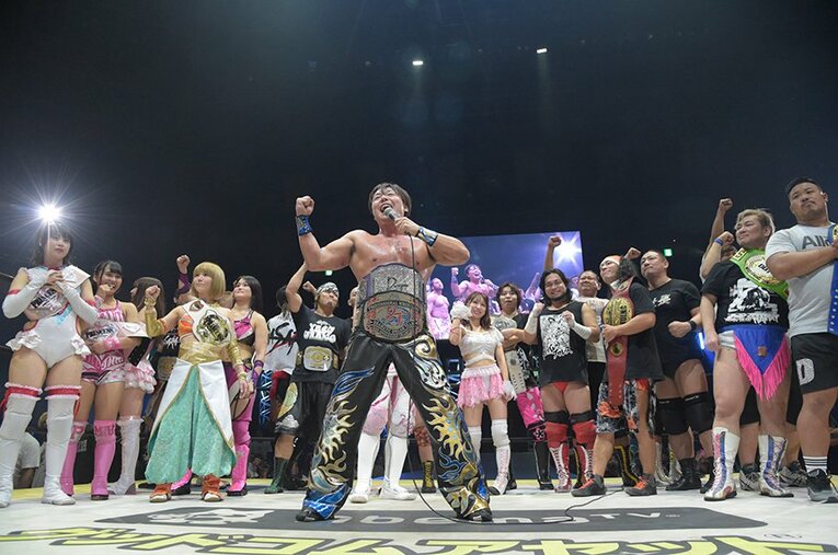 KO-D無差別級王者の竹下幸之介を破って2冠王となったEXTREME級王者・HARASHIMAが輝く大会に。 ／ photograph by DDT ProWrestling