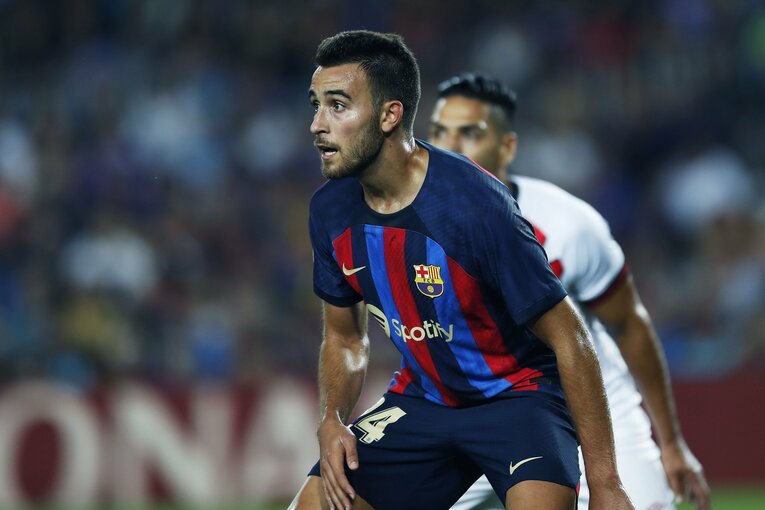 “財政難なのに大補強”バルサを激写　誹謗中傷されたデヨンクへの拍手、33歳レバンドフスキが作る深みとは〈次戦は久保建英ソシエダ〉(22)