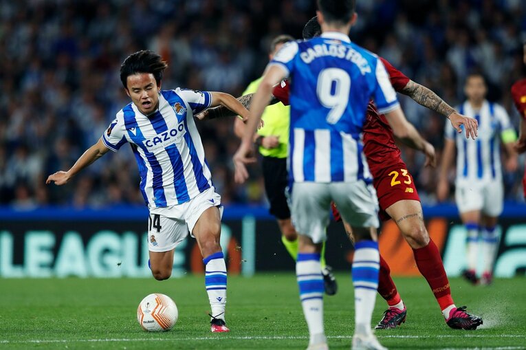 久保建英がELで味わった「先発落ち→敗退」での怒り・悲しみを撮った「タケ！と不調ソシエダサポが期待したが…」〈代表合流前にゴール〉(41)