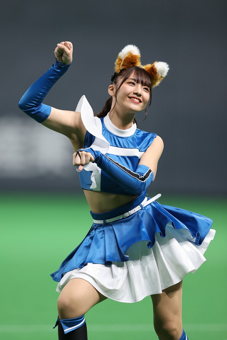 きつねダンス　©JIJI PRESS