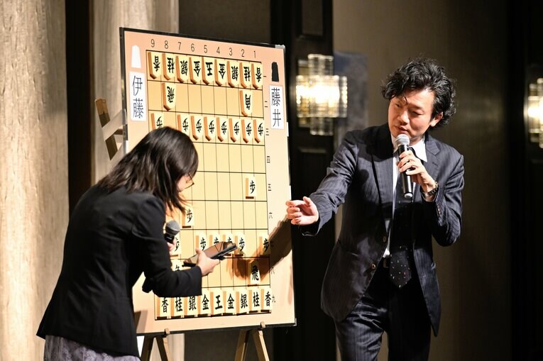 2014年には升田幸三賞を受賞した松尾歩八段　©Keiji Ishikawa