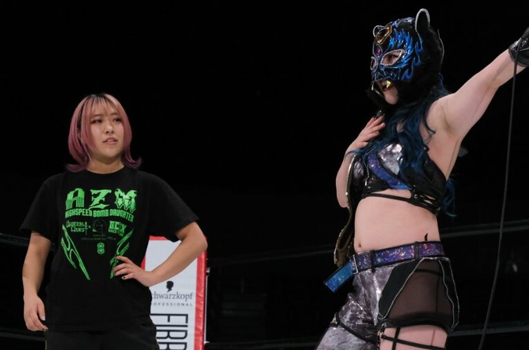 11月27日の国立代々木競技場第二体育館大会にて、キッドに挑戦表明をしたAZM ／ photograph by Norihiro Hashimoto