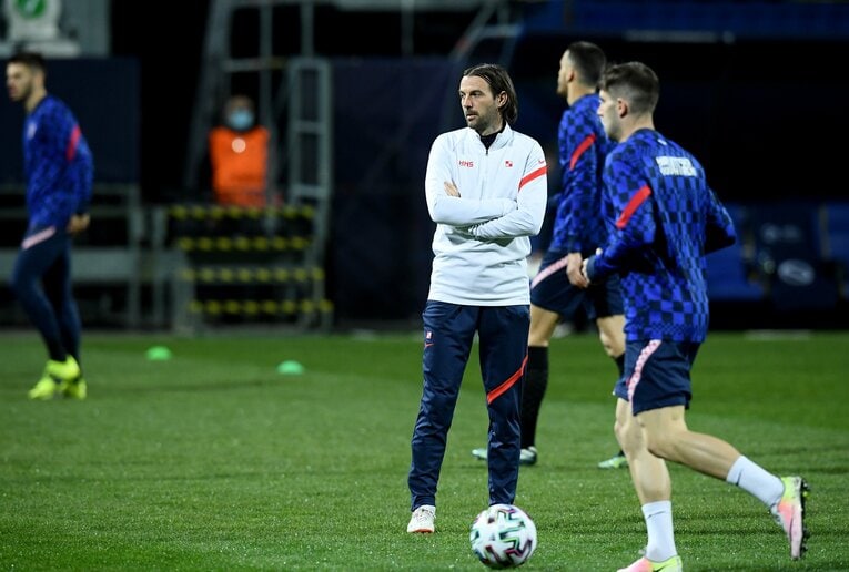 クロアチアU-21代表コーチとして指導にあたるミキッチ　©Getty Images