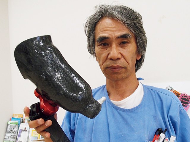 臼井二美男(義肢装具士)~スポーツの現場で働く“プロ”に直撃!~ パラスポーツ Number Web ナンバー