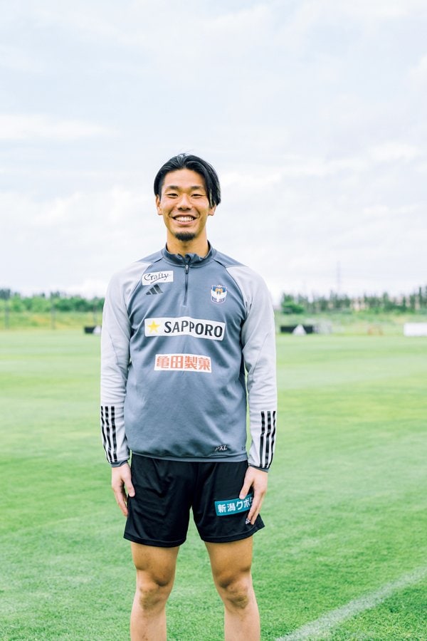 筑波大時代のチームメイト、GKの阿部航斗。現在アルビレックス新潟に所属 ©︎Kiichi Matsumoto