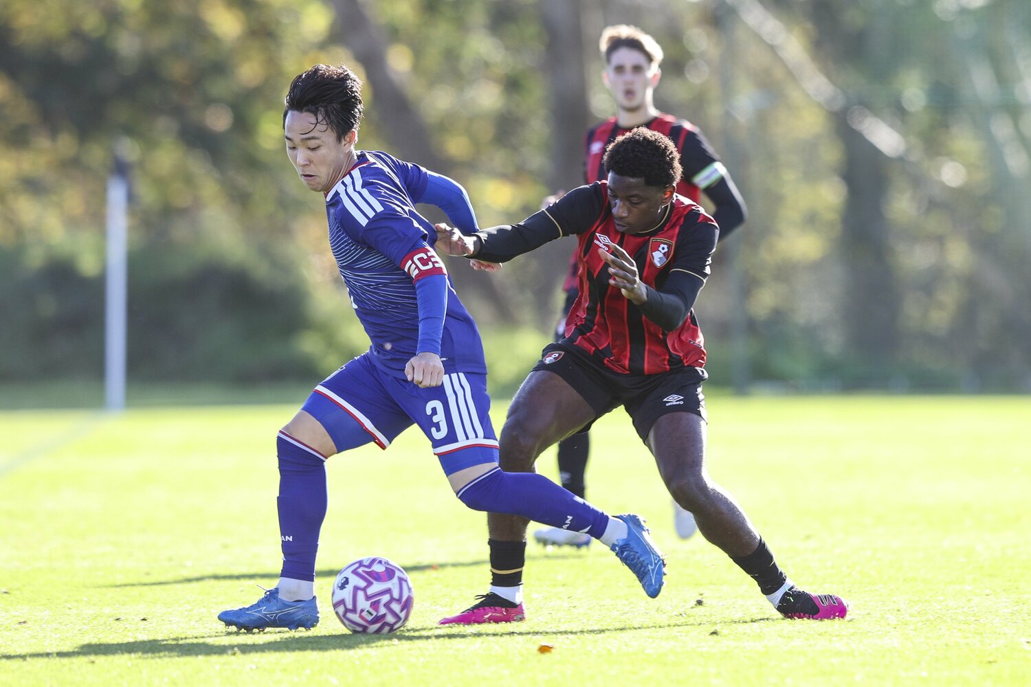 イラオラ監督が褒めた小杉啓太（ユールゴーデンIF・スウェーデン、19歳）。ボーンマス戦で左SBを務めた　©Getty Images