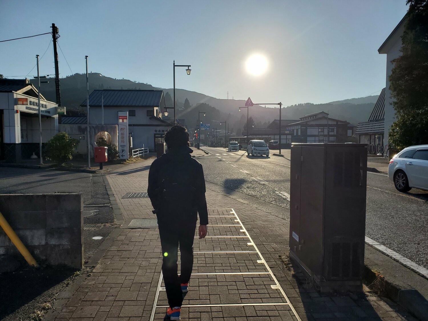 箱根関所を右手にゴール地点へ向かう　©Number Web