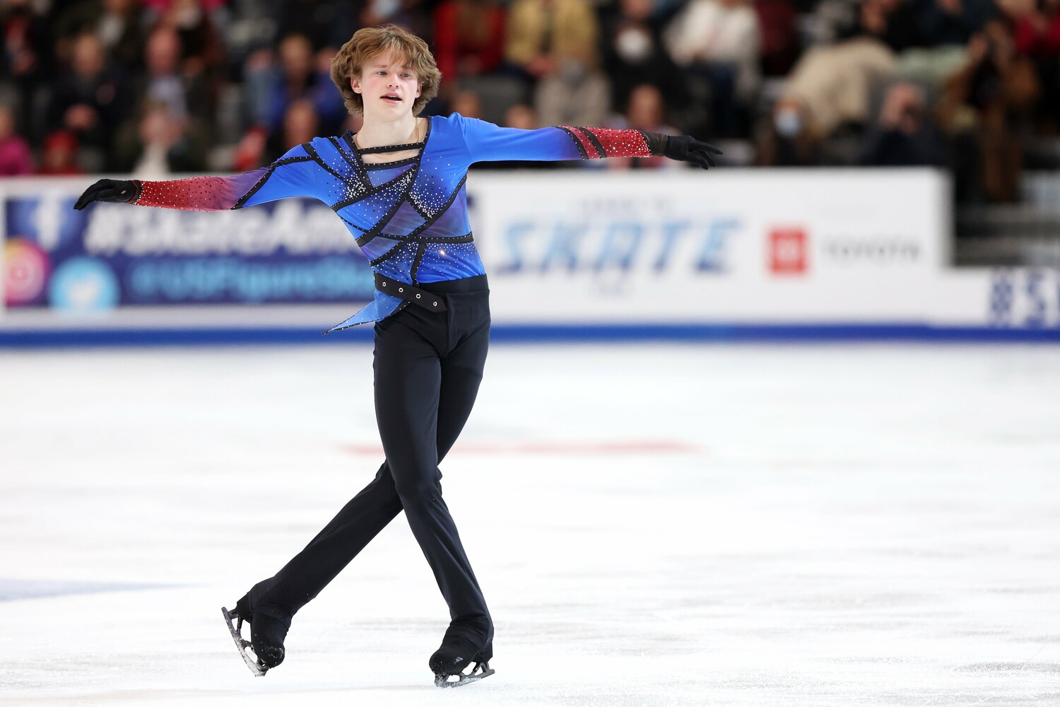 世界初の4アクセル成功でも話題のマリニン17歳