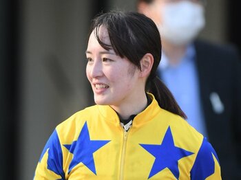 結婚発表・藤田菜七子26歳は“男性中心の競馬界”をどう変えたのか？ 報道陣が殺到「菜七子フィーバー」から女性騎手の牽引役になるまで＜Number Web＞ photograph by Sankei Shimbun