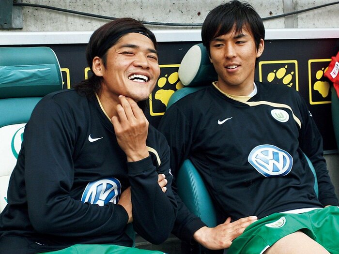 「ハセは戦友であり、家族」大久保嘉人が今も“怪人”長谷部誠に感謝する理由とは？ 手料理は“ザ・日本のカレー”「あれはうまかったなぁ」＜Number Web＞ photograph by AFLO