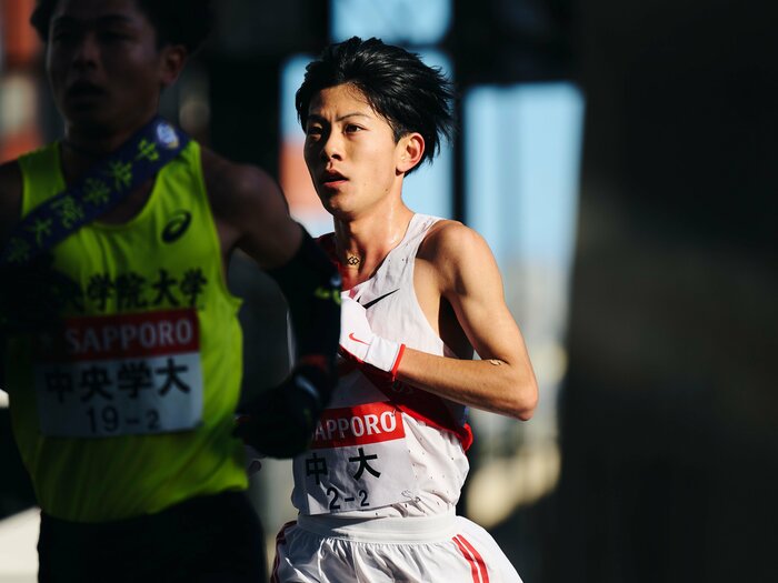 藤原監督「復路の結果次第で自分のその先も考えないと…」“優勝候補の一角”中央大が往路でまさかの大失速のワケ「棄権しようという話も出た」＜Number Web＞ photograph by Yuki Suenaga