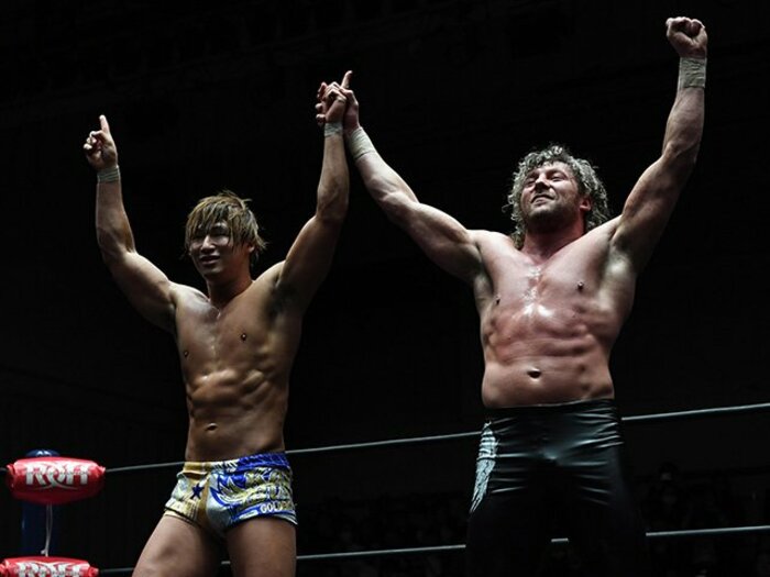 タッグ世界一への挑戦が始まった。飯伏幸太とケニー・オメガの野望。<Number Web> photograph by Essei Hara