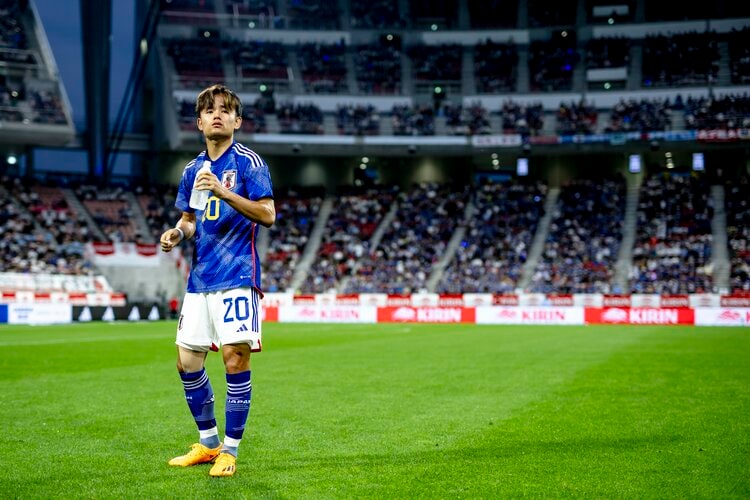 三笘薫と久保建英は10点満点で9点」気鋭の解説者・林陵平が“覚醒の1年