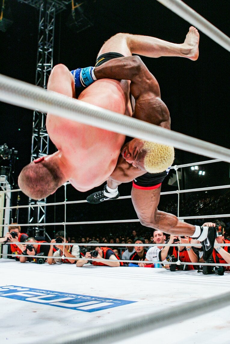 ランデルマンのバックドロップ。両者の身体が完全に宙に浮いている　©Susumu Nagao