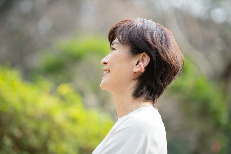 有森さんが着用する“Flamingo”以外にも、多様なカラーが揃う