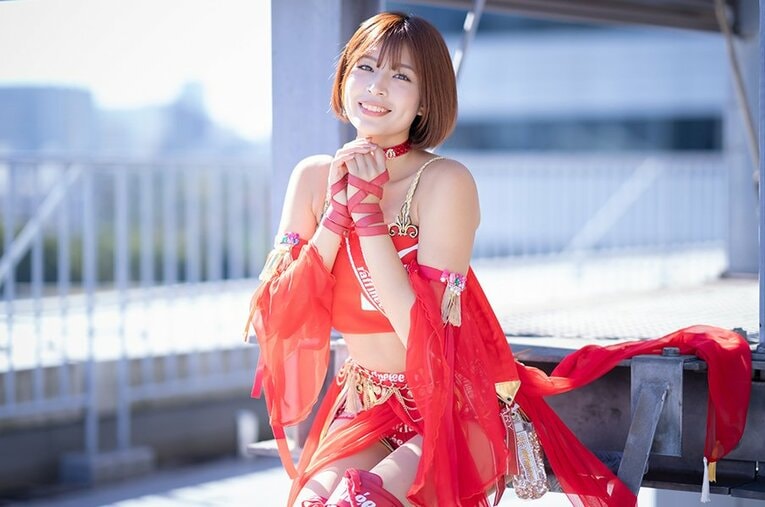 レースクイーン・オブ・ザ・イヤー22-23で頂点に輝いた藤井マリーさん。レースクイーンとなるまでにも波乱万丈な人生があった ／ photograph by Shiro Miyake