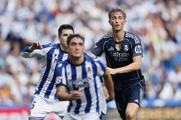 退場になったマドリーCBハウセン。20歳ながらクラブだけでなくスペイン代表でも主力となった　©Daisuke Nakashima