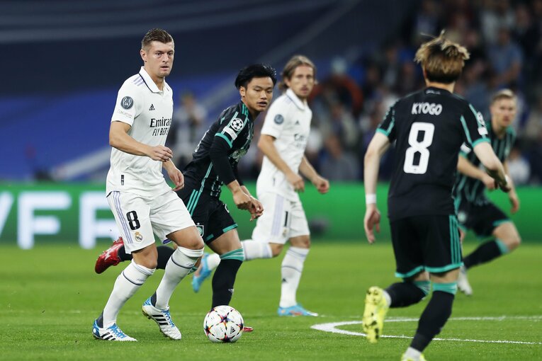 「キヨウゴ、マエダ、レオみんな…」W杯選出の前田大然、落選も古橋亨梧＆旗手怜央がレアル戦で奮闘… 少年サポとカメラマンが語った“愛”(11)