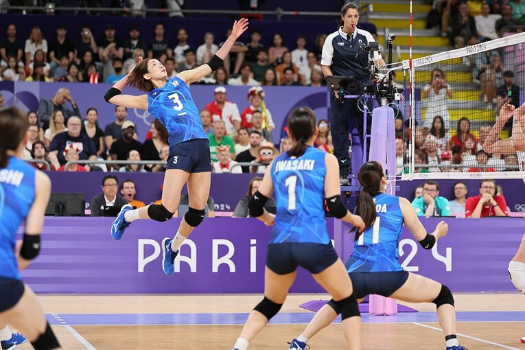 古賀紗理那（パリ五輪） ／ photograph by Kaoru Watanabe/JMPA