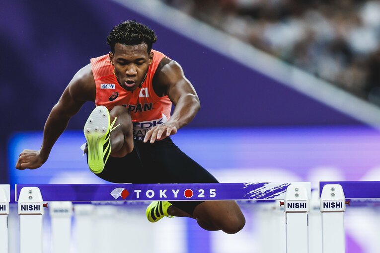 【東京世界陸上】110mハードル予選を走る村竹ラシッド（JAL）　©Kiichi Matsumoto