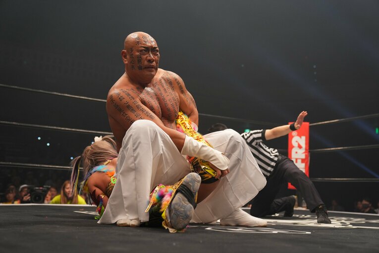 「お前、あの騒動があったのによく来たな」“今のプロレス批判”で炎上した前田日明に、ウナギ・サヤカがモノ申した真意「ぶん殴られようが…」(87)