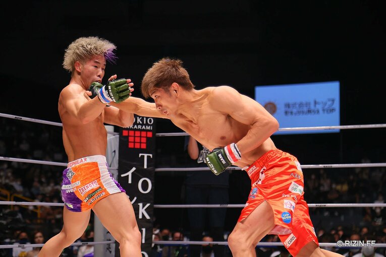 神龍の動きはよく見えていた所。自分から試合を動かす闘いを見せた　©RIZIN FF