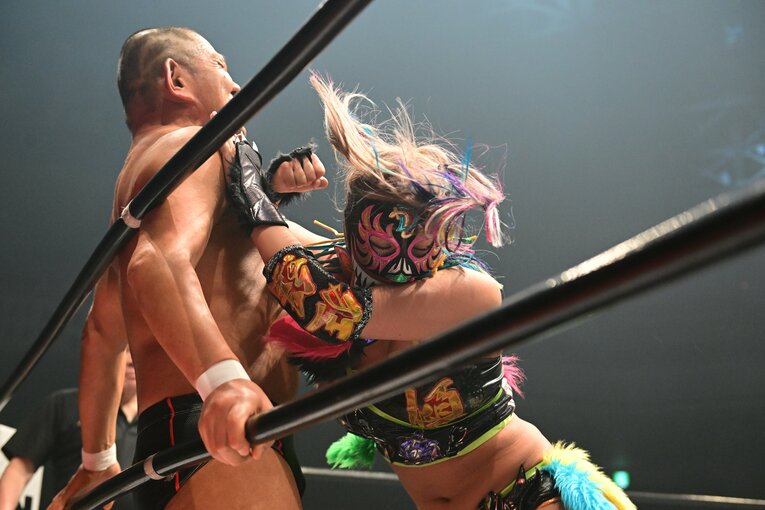 「お前、あの騒動があったのによく来たな」“今のプロレス批判”で炎上した前田日明に、ウナギ・サヤカがモノ申した真意「ぶん殴られようが…」(13)