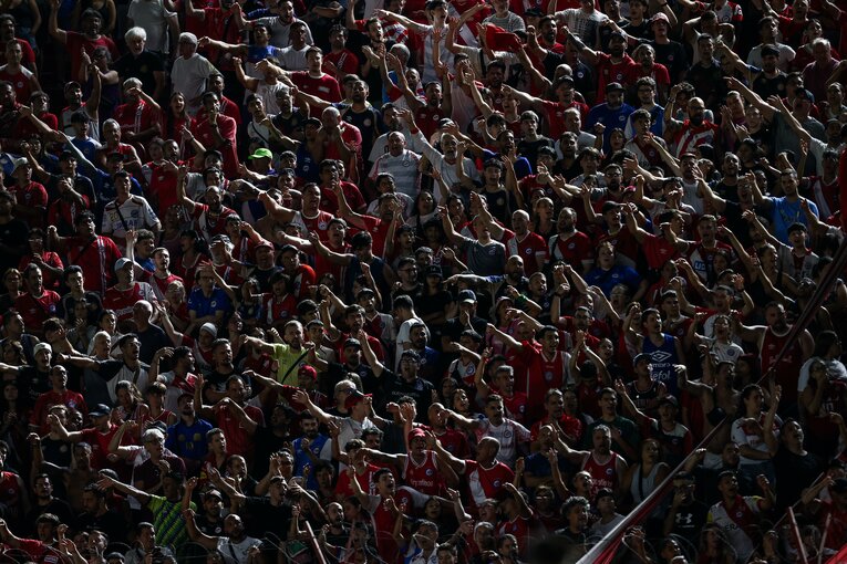 常にスタジアムが埋まるアルゼンチンリーグの日常（写真はアルヘンティノスのホームゲーム）©︎Aaajoficial