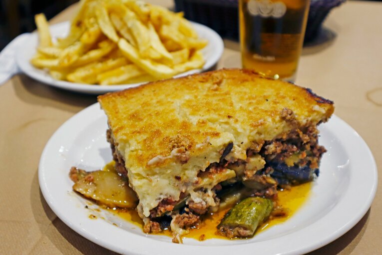 ギリシャ料理の定番ムサカ　©Daisuke Nakashima