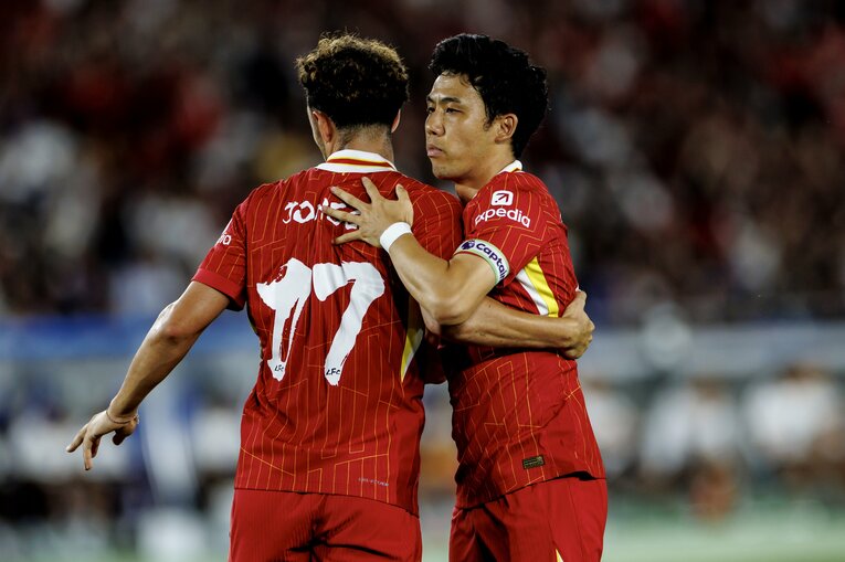 【リバプールで愛されるワタ・エンドウ（全20枚超）】（当時。リバプール＆日本遠征レア写真はまだまだ続きます）　©Kiichi Matsumoto