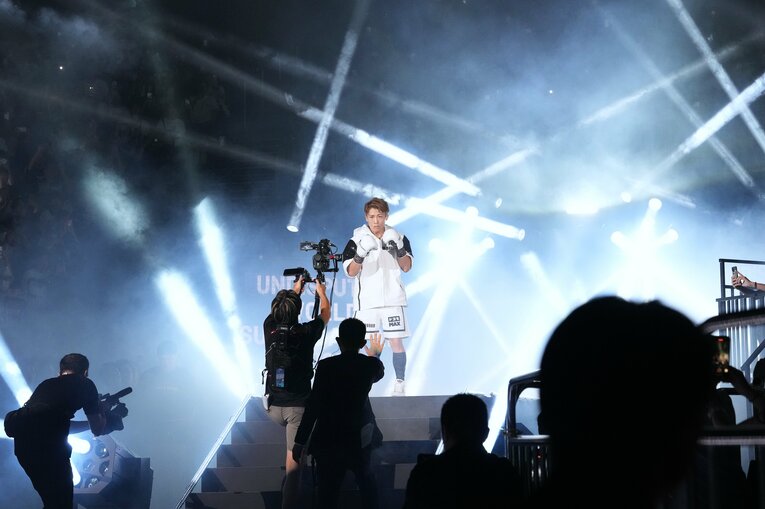 井上尚弥の入場。9月14日、IGアリーナ　©Naoki Fukuda