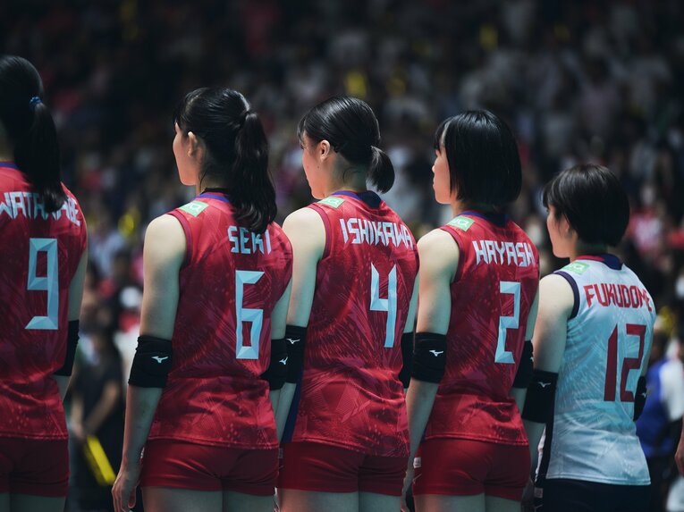 ベンチからスタートする石川真佑。チームのためにプレーすることを誓っている／FIVBパリ五輪予選　©︎Yuki Suenaga