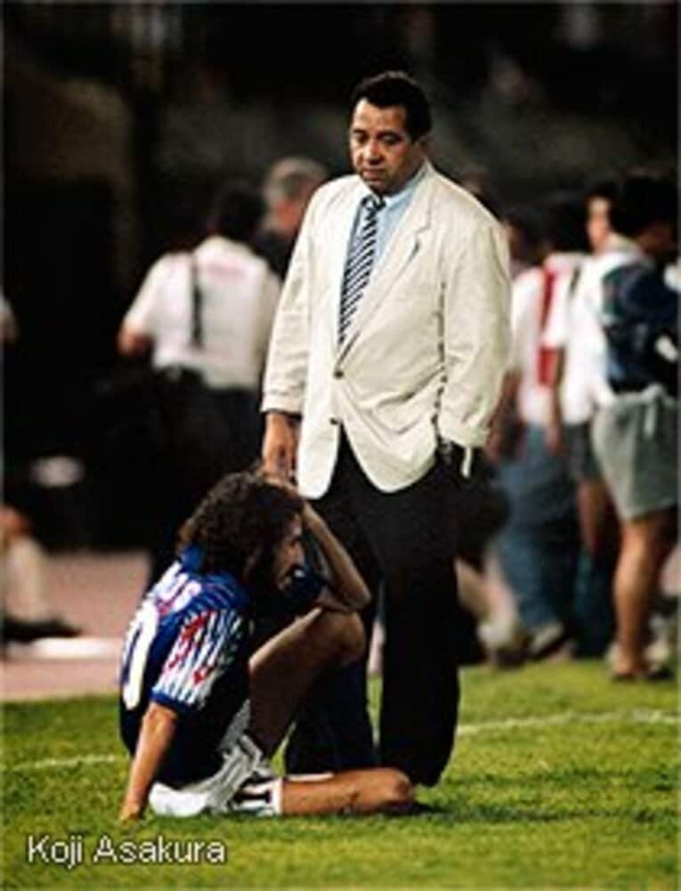 1993.10.28　W杯アメリカ大会
アジア地区最終予選　日本vs.イラク
「ついにイラク同点に追いつきました。日本2対2とされました。さあ、日本、急ぎたい。日本急ぎたい。日本急ぎたい。アメリカへの道、重い扉ついに、引き分けというかたちで終わってしまいました、日本。食い下がりましたが、日本、食い下がりましたが、日本、結局、最後の最後、同点に追いつかれて2対2。ついにラモスも……（無言）」 