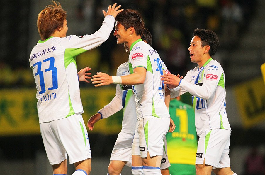 J1湘南に戻った武富、中川、古林が“復帰”という表現を否定する理由。<Number Web> photograph by J.LEAGUE