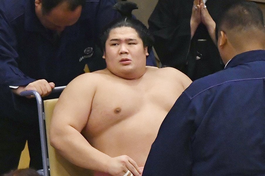 業師 宇良 戦後最大 の幕内復活 大けが 序二段106枚目から 毎日新聞