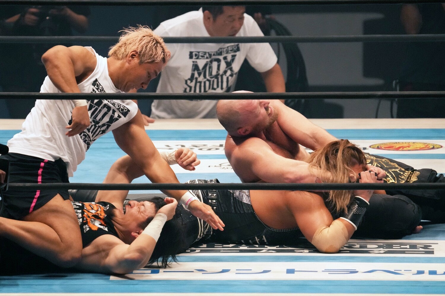 大阪城ホールでのIWGP戦はタイトルマッチらしからぬ大乱戦に　©Essei Hara