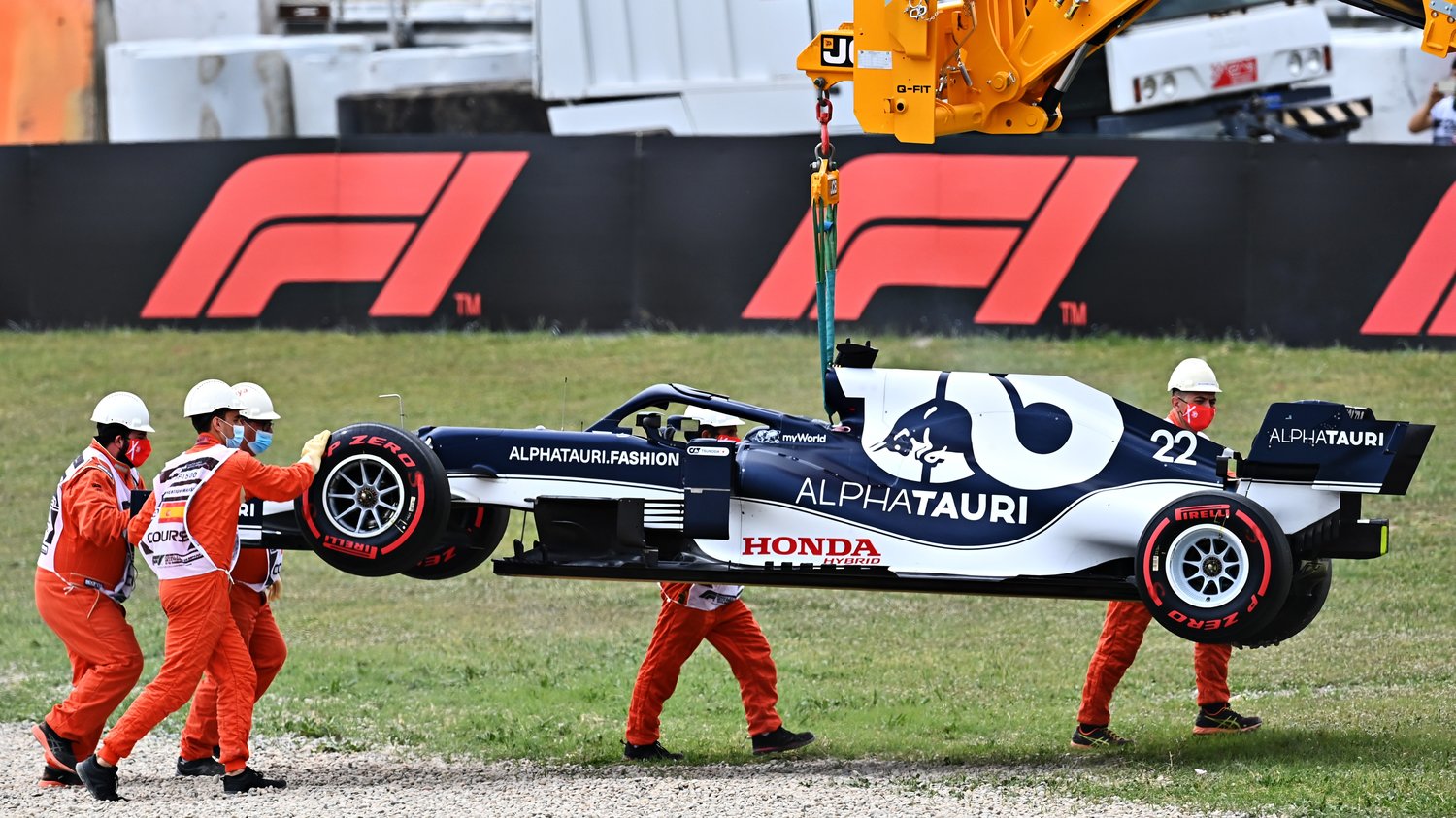 決勝レースでは7周目にマシントラブルでリタイヤ。角田にとっては散々な週末となった