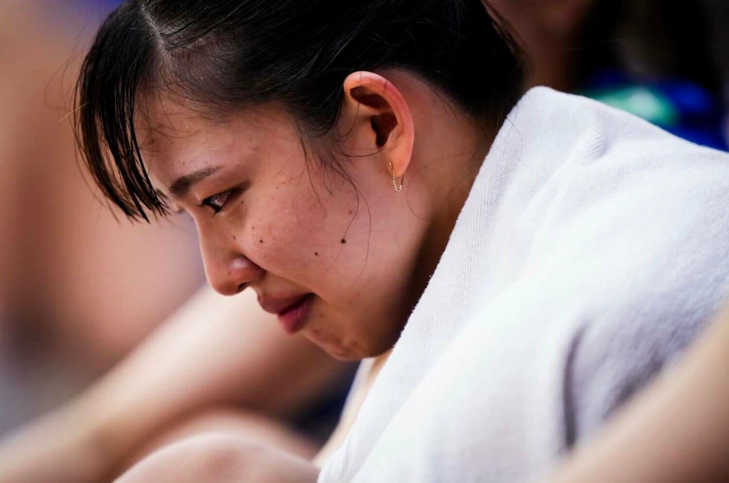 「セナさんも最後、コートに立つ時間が…」石川真佑と抱き合って何を話した？ 女子バレー関菜々巳（26歳）流した涙以上に光った“笑顔”の価値＜Number Web＞ photograph by Volleyball World