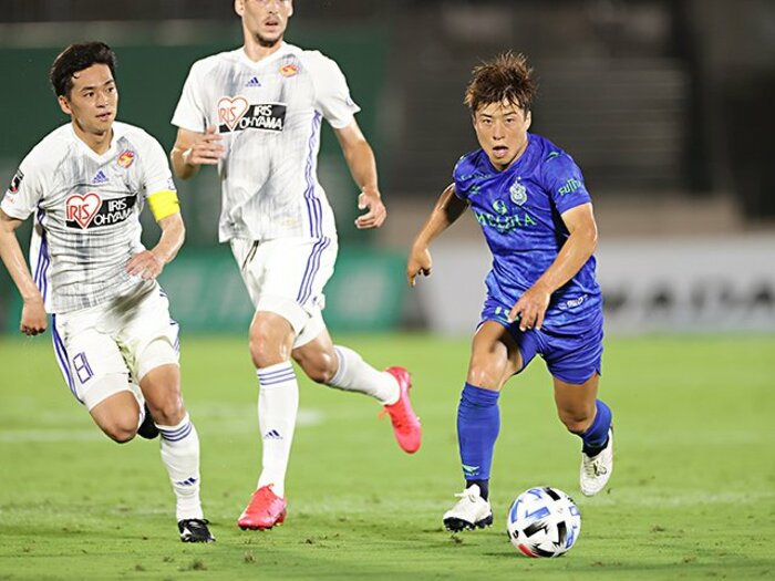 ベルマーレらしさと新機軸の葛藤。“湘南スタイル”をどう昇華する？＜Number Web＞ photograph by J.LEAGUE