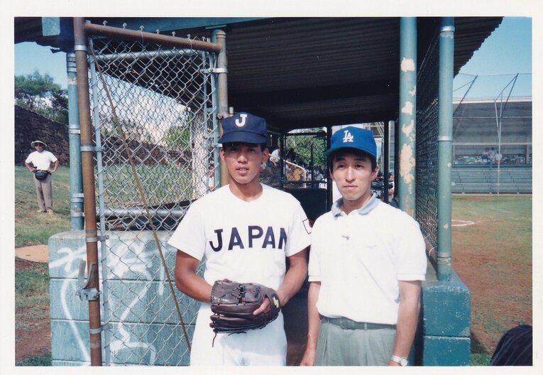 萩原（左）と筆者　©Masashi Yoshioka