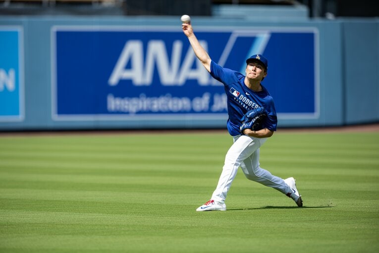 【“テレビに映らない”由伸写真】　©Nanae Suzuki