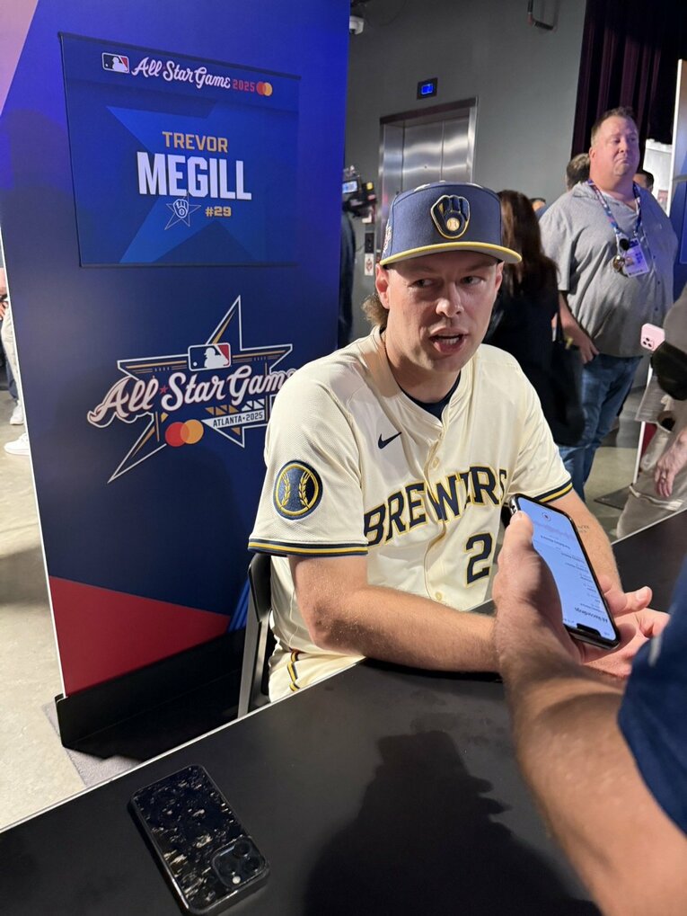 【番記者が撮った“テレビに映らない大谷とドジャース取材風景”】　©Naoyuki Yanagihara