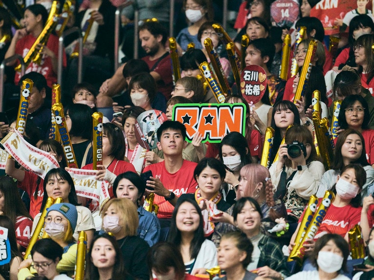 手づくり「RAN」ボード　©︎Yuki Suenaga